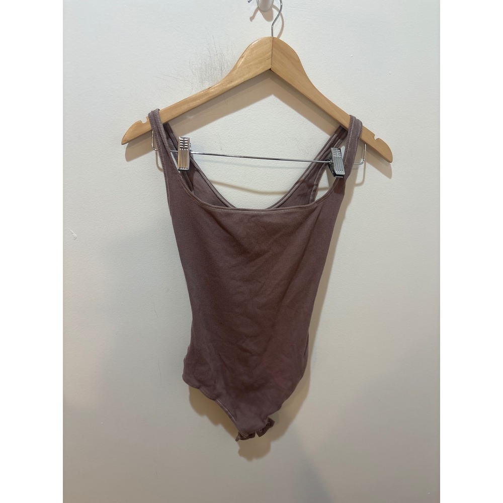 Skims Ribbed Bodysuit Mauve Dusty Rose Scoop‎ Neck Sleeveless Womens Size M